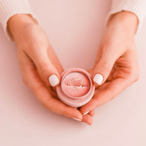 Cajita Rosa con listón