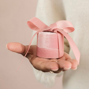 Cajita Rosa con listón
