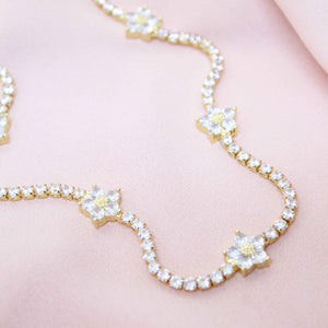 Collar Flora
