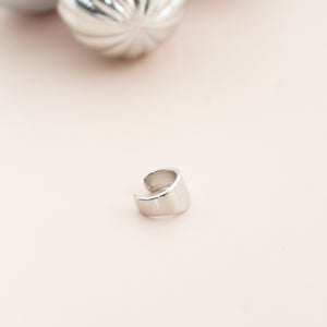 Ear cuff Future